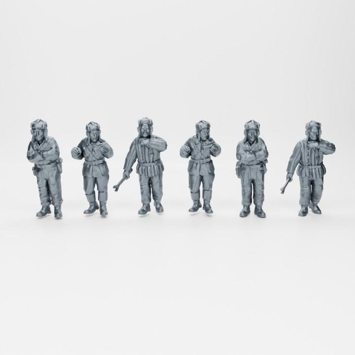 Soviet Tankers (late War Fall of Berlin) Set of 6  (USSR) (Soviet, WW2) Various Scales BA